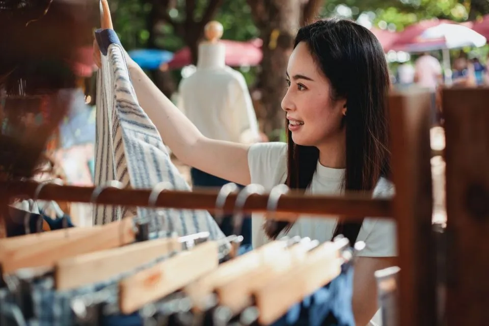 Menelisik Sejarah Tradisi Membeli Baju Tiap Lebaran di Indonesia 6 Sejarah tradisi beli baju baru tiap lebaran