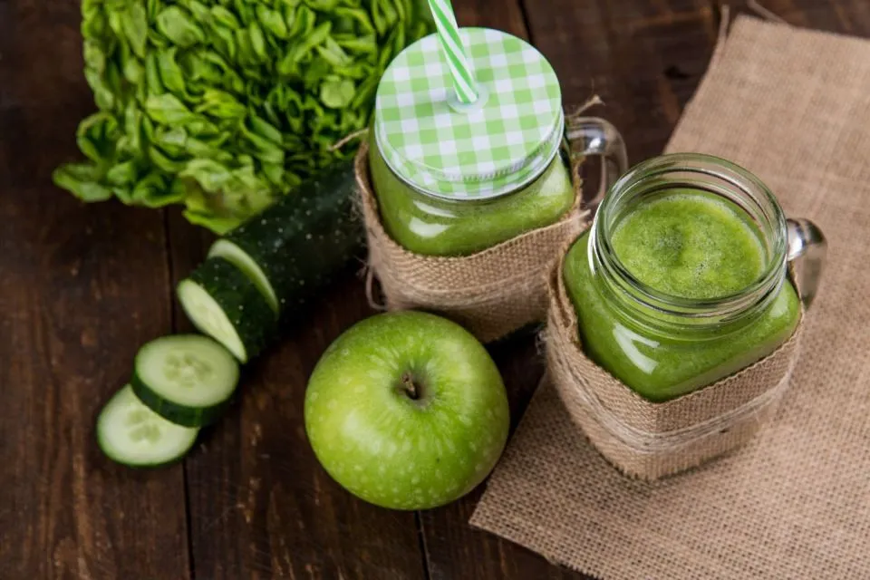 9 Minuman yang Cocok Dikonsumsi Setelah Olahraga. Nggak Cuma Air Putih 8 minuman setelah olahraga
