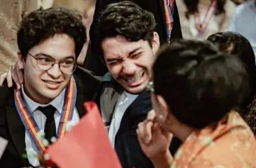 Profil Reza Rahadian, Aktor Berbakat Keturunan Iran 4 keluarga reza rahardian