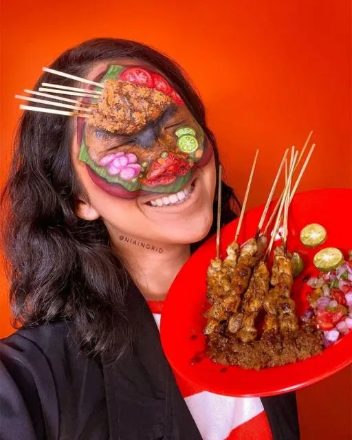 8 Potret Face Painting Tema Makanan ala Nia Ingrid. Unik dan Kreatif! 9 Face painting ala Nia Ingrid
