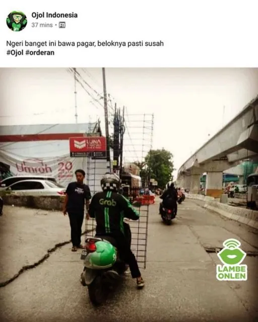 11 Potret Driver Ojol Dapat Orderan Absurd dari Pelanggan. Namanya Juga Berjuang~ 11 Ngangkut pagar