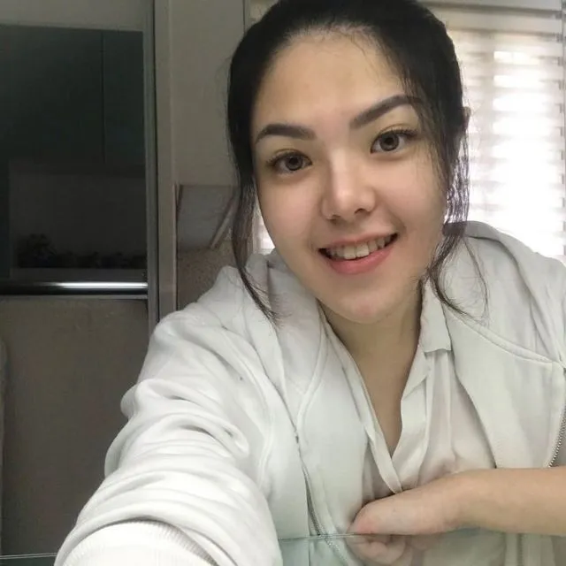 Tina Toon Bantah Tudingan Operasi Plastik, Ungkap Hanya Pakai Editan Filter 4 Tina Toon bantah operasi plastik