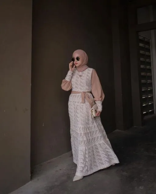 6 Ide Busana Lebaran ala Selebgram yang Cantik dan Elegan 9 Gaya busana lebaran ala nisacookie
