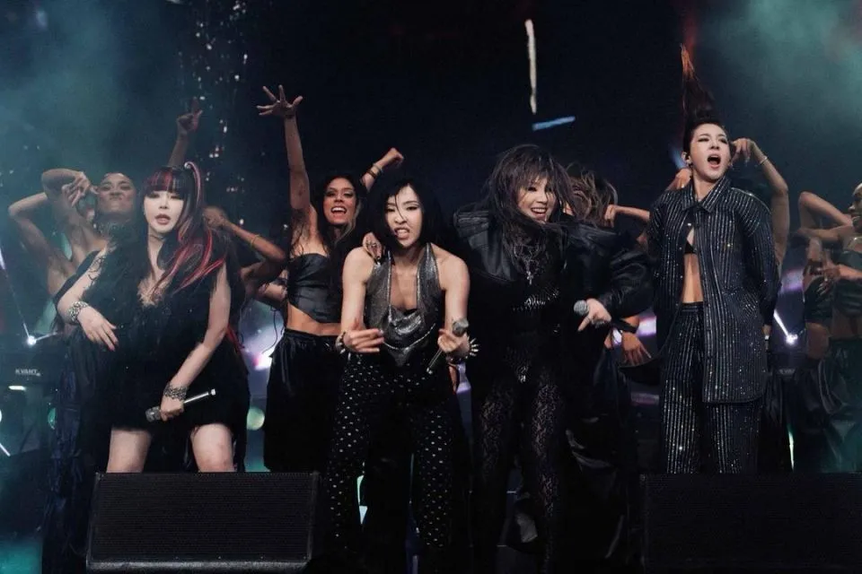 5 Fakta Menarik Reuni 2NE1 di Coachella 2022, Sukses Bikin Geger Blackjack 7 i am the best