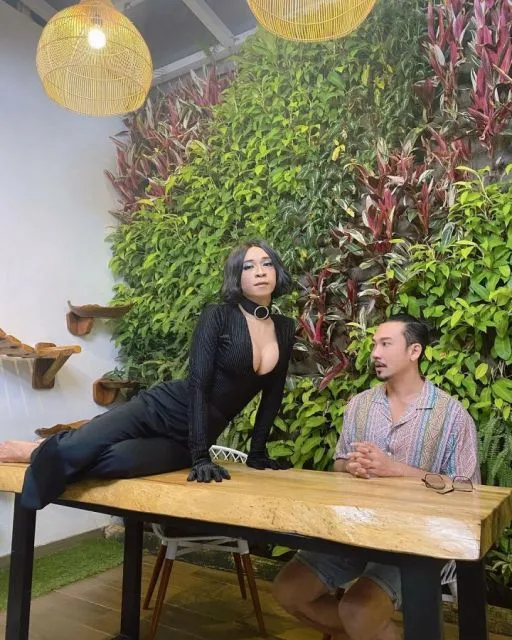 Aming Ungkap Alasan Kembali Berpenampilan Seksi Layaknya Perempuan 4