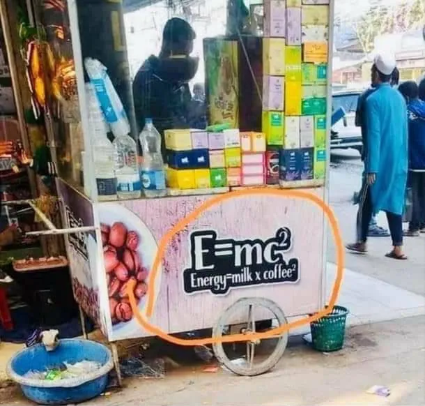 9 Potret Spanduk Warung Makan Paling Kocak, Bikin yang Mau Beli Harus Mikir Dulu 12 Spanduk warung makan unik