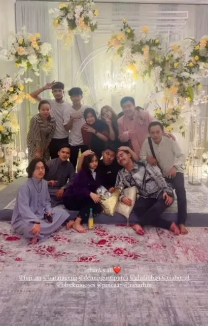 9 Momen Syukuran Rumah Thariq Halilintar, Krisdayanti dan Keluarga Fuji Datang 13