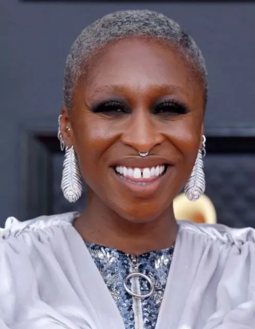 Detail Makeup Para Seleb Saat Hadiri Grammy Awards 2022. Stunning! 12 Cynthia Erivo