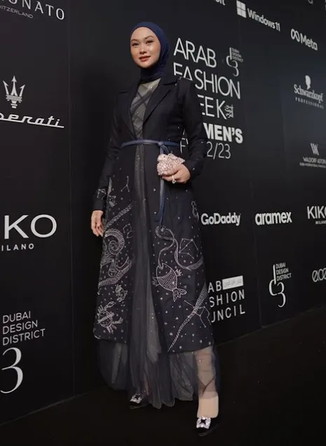 Ide Gaya Hijab ala Selebgram Indah Nada Puspita yang Hadir di Arab Fashion Week 2022 9 Gaya Indah Nada Puspita