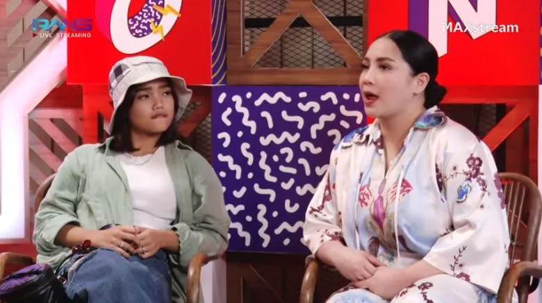 Nagita Slavina Ungkap Pantang Buka Ponsel Suami: Bikin Tambah Pikiran! 3 Nagita slavina tak pernah buka hp Raffi