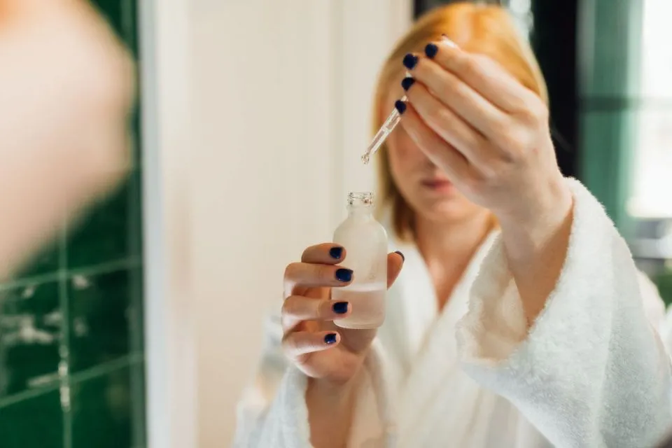 Tutorial Layering Serum, Siap Bikin Kulit Glowing Bercahaya 12 Layering serum