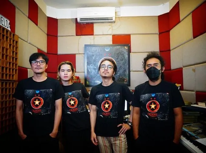 Dul Jaelani Buat Band Rock Bernama Qodir, Langsung Rilis Album Baru 3 Band Qodir