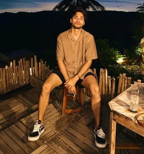 Potret Gaya Kece Refal Hady, Aktor Pemeran Bian di Serial Wedding Agreement 10 Refal Hady