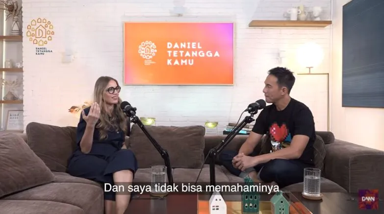 Istri Daniel Mananta Ungkap Pendapat Soal Pola Asuh di Indonesia, Tuai Pro Kontra! 4 Istri daniel mananta