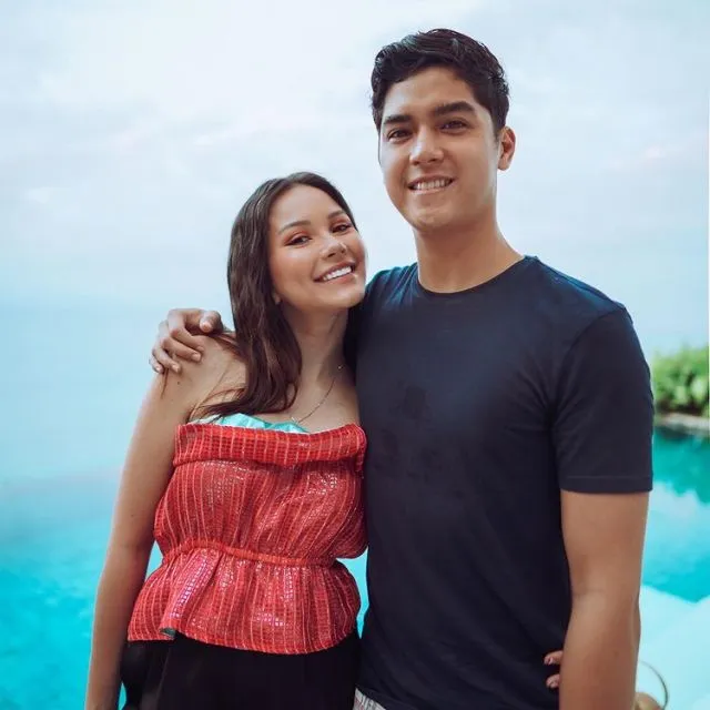 Buku Nikah yang Diduga Milik Al Ghazali Trending di Twitter, Begini Penjelasannya 2 Buku nikah al ghazali