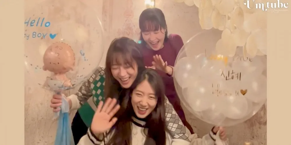 Selamat! Park Shin Hye Melahirkan Anak Pertama Berjenis Kelamin Laki-Laki 4 Baby shower Park Shin Hye