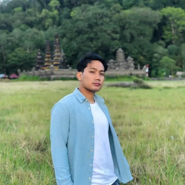 Putra Sulung Ridwan Kamil Hilang Terseret Arus Sungai Saat Berenang di Swiss, Begini Kronologinya 3 Anak sulung Ridwan Kamil hilang saat berenang di sungai Swiss