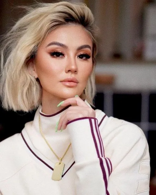 Agnez Mo Percaya Diri Foto Wajah Tanpa Riasan, Akui Tak Sempurna tapi Tetap Bangga 2 Agnez Mo