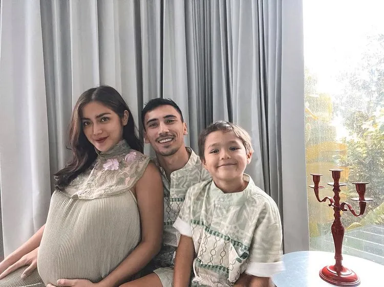 Vincent Verhaag Tegas Ingatkan Jessica Iskandar Agar Tak Boros, Tuai Pujian Warganet 4 Vincent ingatkan istri agar tak boros