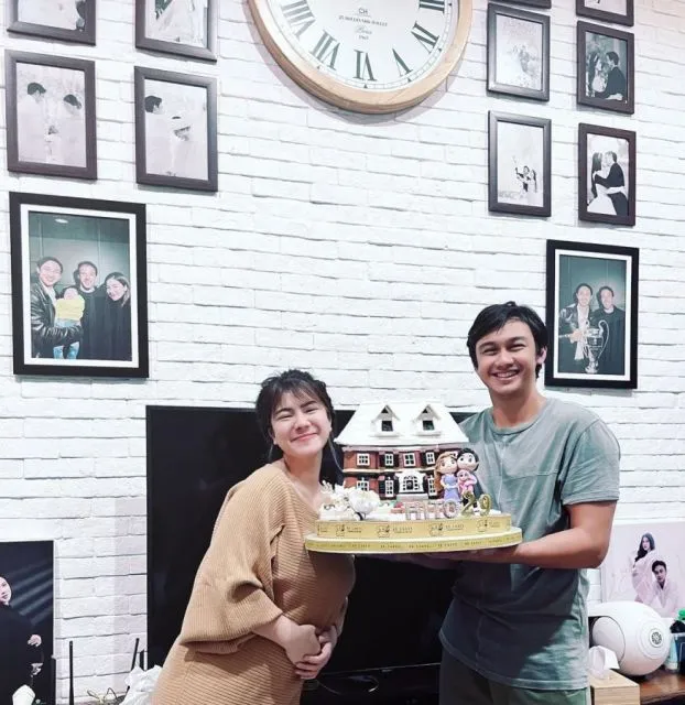 Jadi Kejutan, Felicya Angelista Umumkan Hamil Anak Kedua di Konser Rossa 4