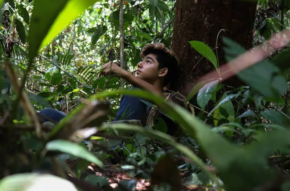 Profil Andrew Kalaweit, Remaja 18 Tahun yang Dijuluki Tarzan Kalimantan 9 Konten survive 24 jam di hutan miliknya viral