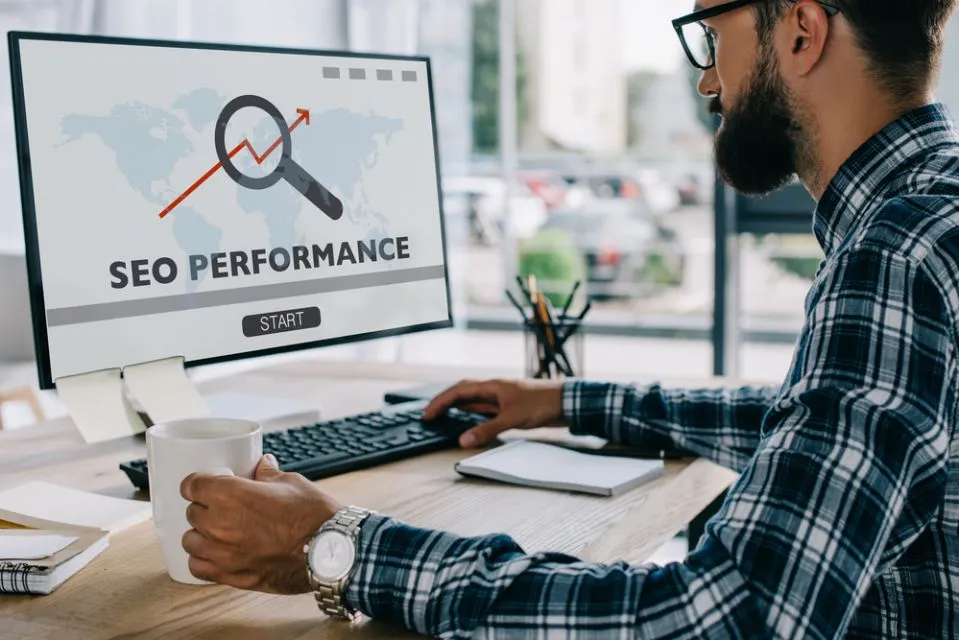 7 Cara Mendapatkan Uang dari Google. Sambil Internetan Bisa Cuan! 9 cara dapat uang dari trafik organik