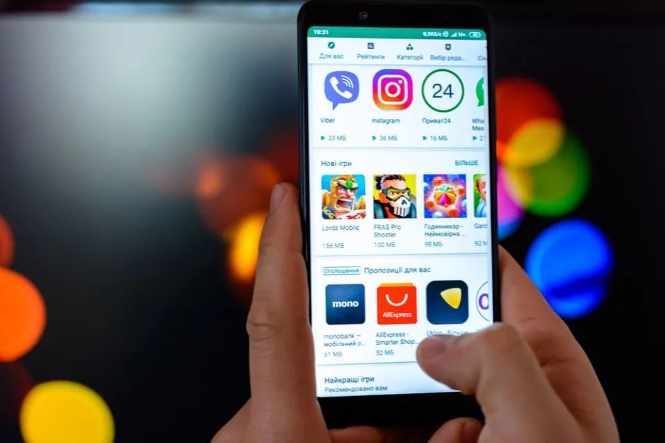 7 Cara Mendapatkan Uang dari Google. Sambil Internetan Bisa Cuan! 13 Cara dapat uang dari Google Play Store