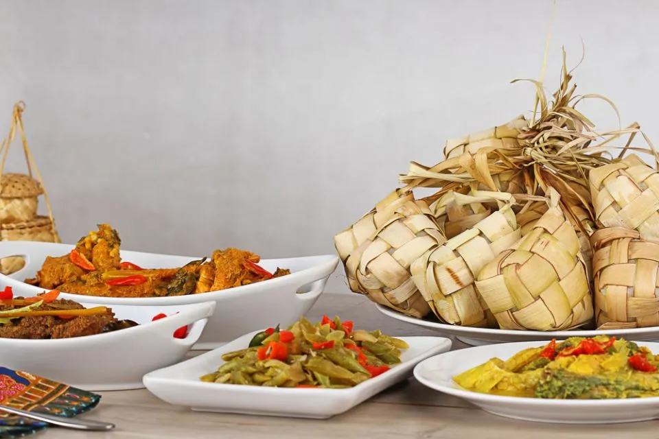 7 Cara Paling Realistis Diet saat Lebaran, Tetap bisa Makan Enak! 8 Cara diet sehat saat lebaran
