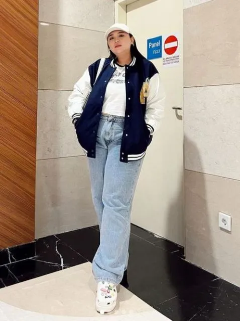 Inspirasi Gaya Outfit untuk Tubuh Plus Size ala Clarissa Putri. Stunning! 11