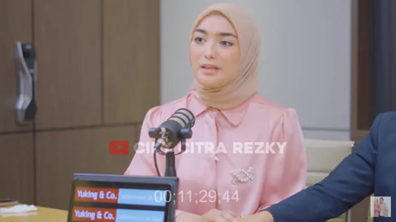 Citra Kirana Dukung Rezky Adhitya Tes DNA: Saya Menerima Seluruh Masa Lalunya 3 Citra kirana dukung Rezky Adhitya tes DNA
