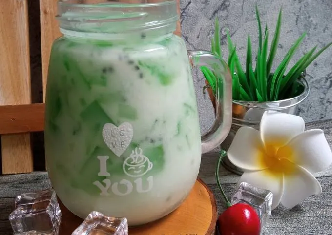 Cara Bikin Es Jelly Kelapa yang Manis dan Menyegarkan 2 es jelly kelapa