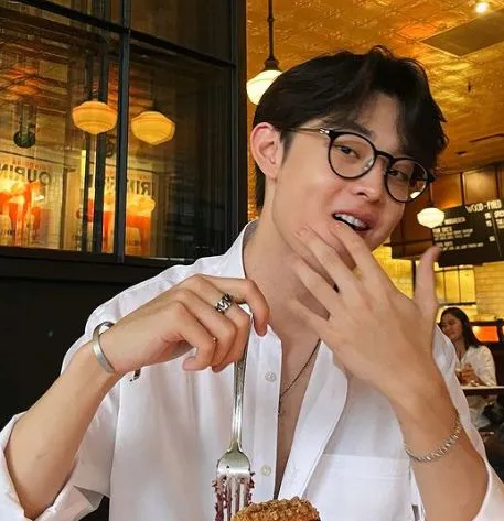 8 Potret Gabriel Prince, Penyanyi Indonesia yang Tolak Tawaran Gabung SM Entertainment 11