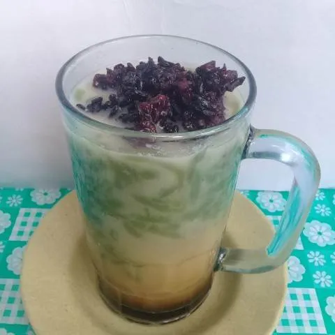 Resep Es Cendol Ketan Hitam yang Segar dan Mengenyangkan 2 es cendol ketan hitam
