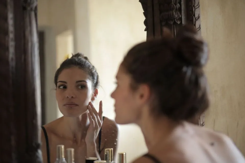 4 Langkah yang Bakal Bikin Kamu Makin Nyaman Ekspresikan Diri 10 skincare routine