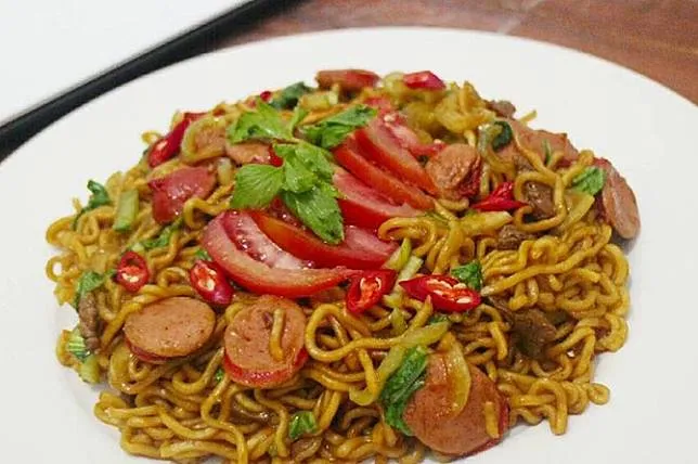 Cara Memasak Mie Goreng Telur Antigagal! 2 mie goreng telur