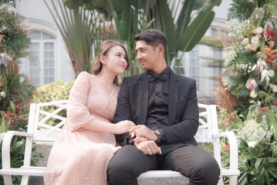 Tak Lagi Beradu Akting, Arya Saloka dan Amanda Manopo Diduga Saling Sindir 3