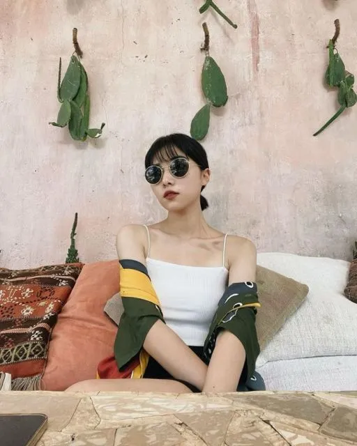11 Gaya Rambut untuk Wajah Oval ala Isyana Sarasvati. Terbaru Bikin Pangling! 18 Gaya rambut Isyana