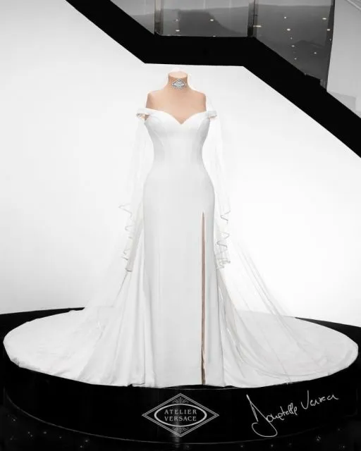 Detail Mewah Busana Pernikahan Britney Spears dan Sam Asghari. Dirancang 700 Jam! 9 Gaun klasik Britney Spears