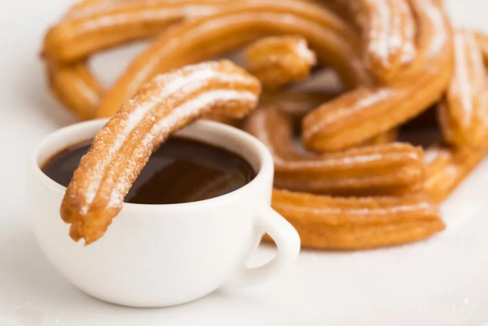 Resep Churros Saus Cokelat yang Renyah Tahan Lama