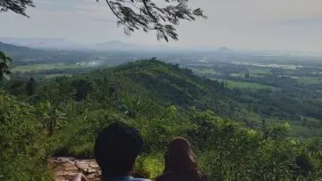 Keindahan Dari Langit Desa Suco dan Perjuangan Menapaki Puncak Watu Jubang