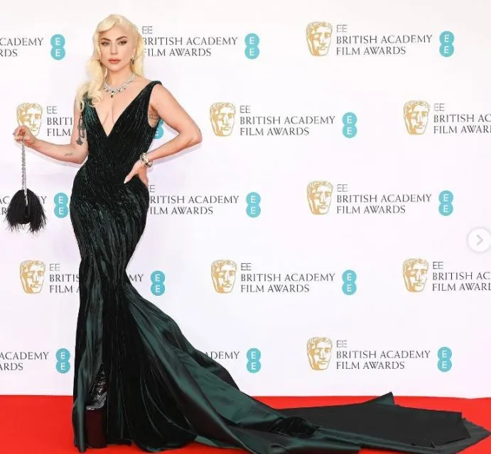 Lady Gaga Dikabarkan Bakal Perankan Harley Quinn di Joker 2 4