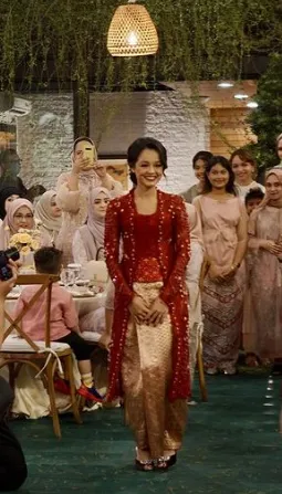 Gaya Manis Mutiara Annisa, Putri Anies Baswedan yang Baru Saja Dilamar Sang Kekasih 9