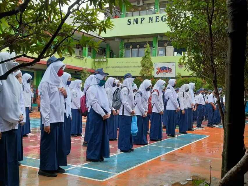 Setelah Lulus SD dan Masuk SMP, Sederet Persoalan ini Dulu Pasti Pernah Bikin Kamu Kaget 6