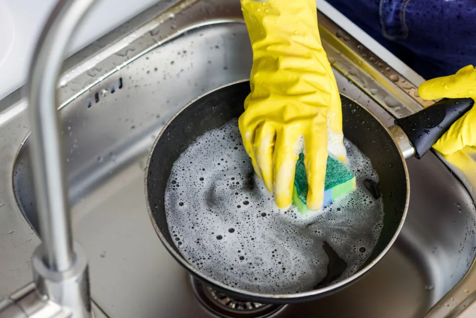 8 Tips Agar Wajan Baru Nggak Lengket saat Digunakan untuk Menggoreng 15 Tips agar wajan baru tidak lengket