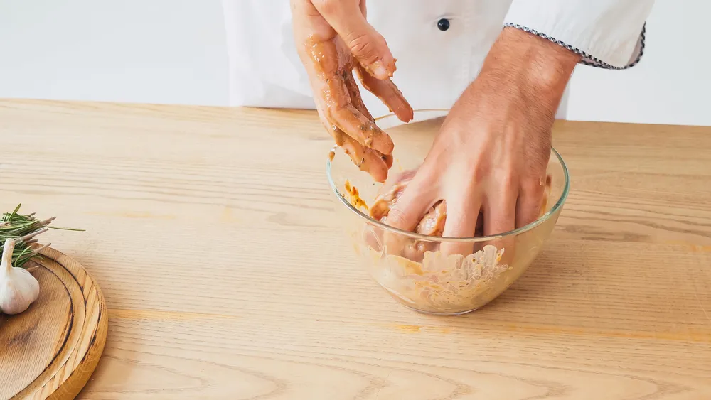 8 Tips Agar Wajan Baru Nggak Lengket saat Digunakan untuk Menggoreng 13 Cara membersihkan wajan lengket
