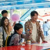 Review Film Broker: Mencari Keluarga Baru dari Perdagangan Bayi
