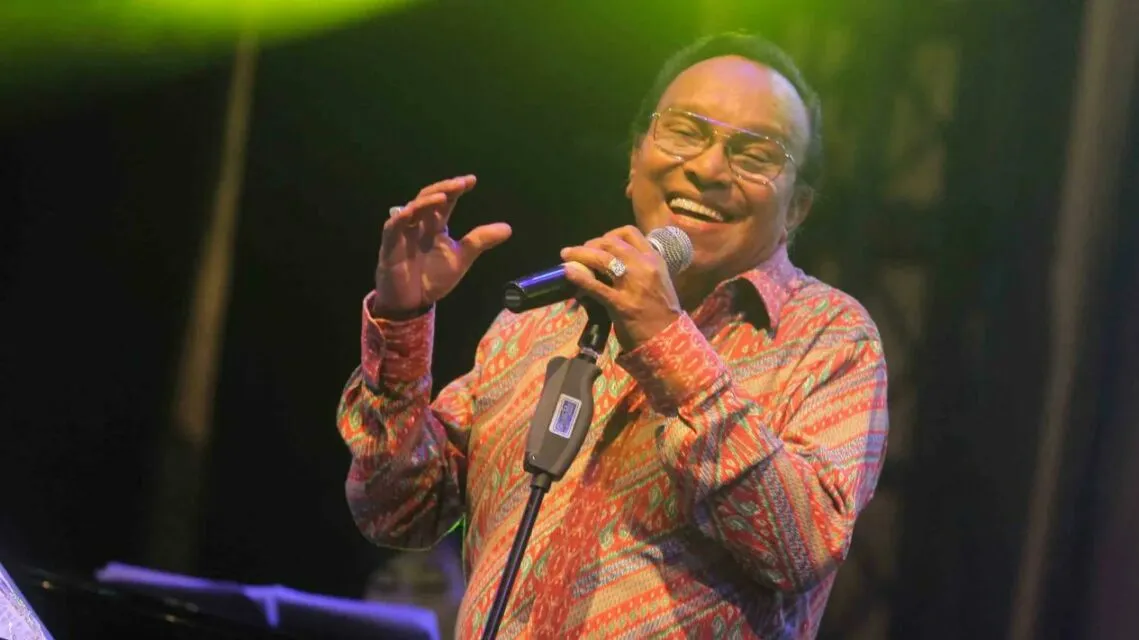 Musisi Legendaris Bob Tutupoly Meninggal Dunia di Usia 82 Tahun 6 Bob Tutupoly meninggal dunia