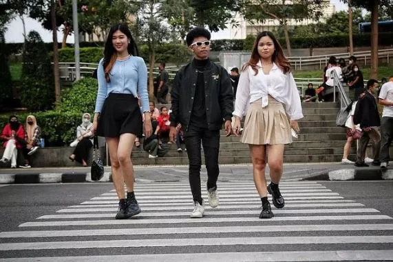 Geliat Citayam Fashion Week dan Kesamaannya dengan Harajuku yang Nggak Boleh Disepelekan 7 persamaan Citayam Fashion Week dan Harajuku