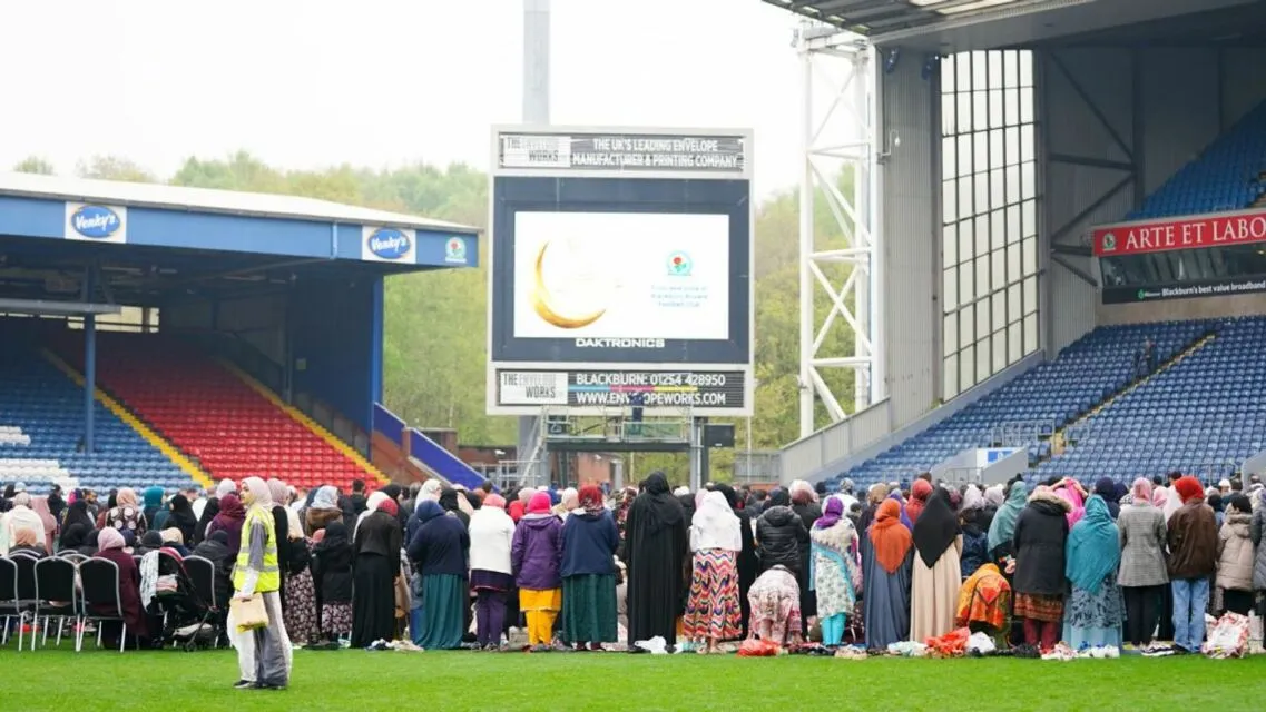 Blackburn Rovers Kembali Buka Markas Klub Ewood Park untuk Salat Idul Adha 3 idul adha di ewood park