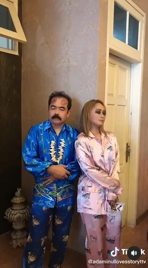 Potret Pasrah Adam Suseno Dikerjain Inul Daratista. Yang Penting Istri Bahagia 21